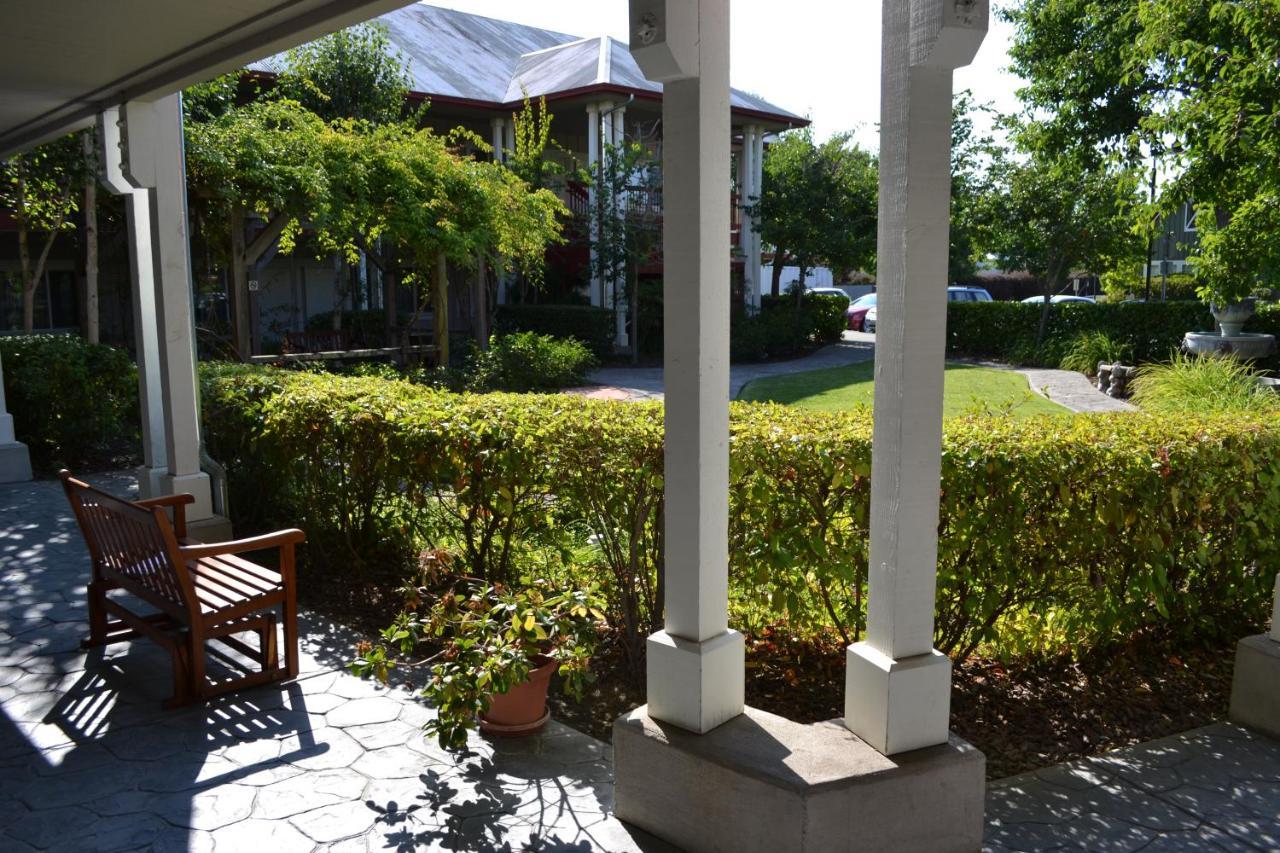 Sebastopol Inn Exterior foto
